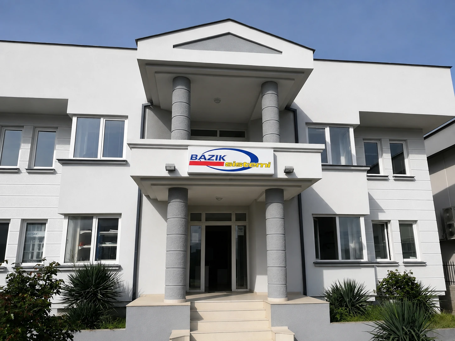 Зградата на Базик Системи